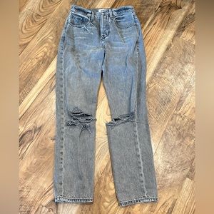 Frame straight leg cropped jeans in grey